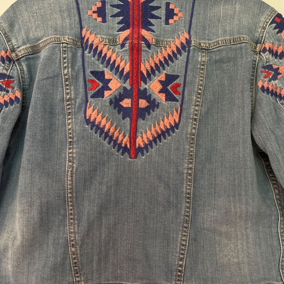 Women’s denim jacket medium LuLaRoe - Picture 2 of 4